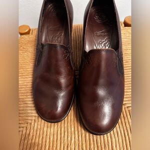 Dansko Beth slip on leather brown size 39 US 9